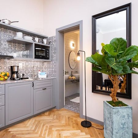 Garden Suites Residence By Tkc Prague Ngoại thất bức ảnh