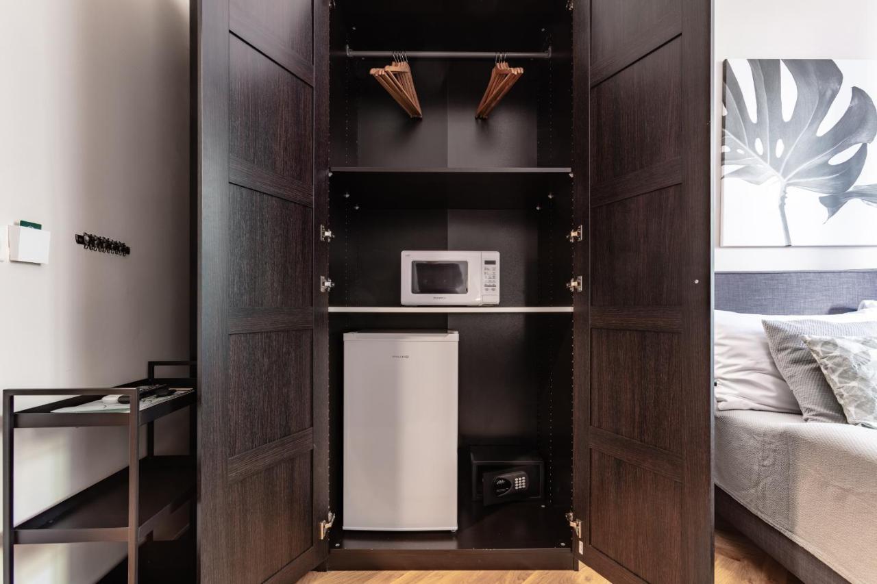 Garden Suites Residence By Tkc Prague Ngoại thất bức ảnh