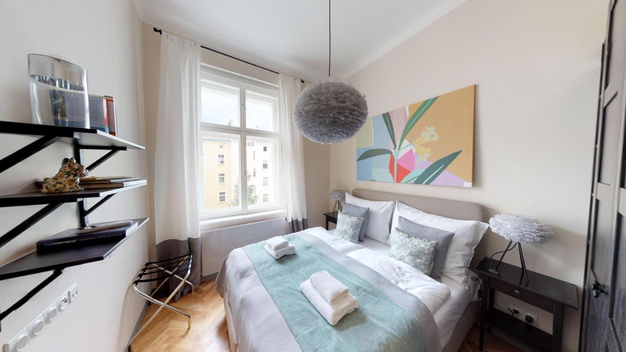 Garden Suites Residence By Tkc Prague Ngoại thất bức ảnh