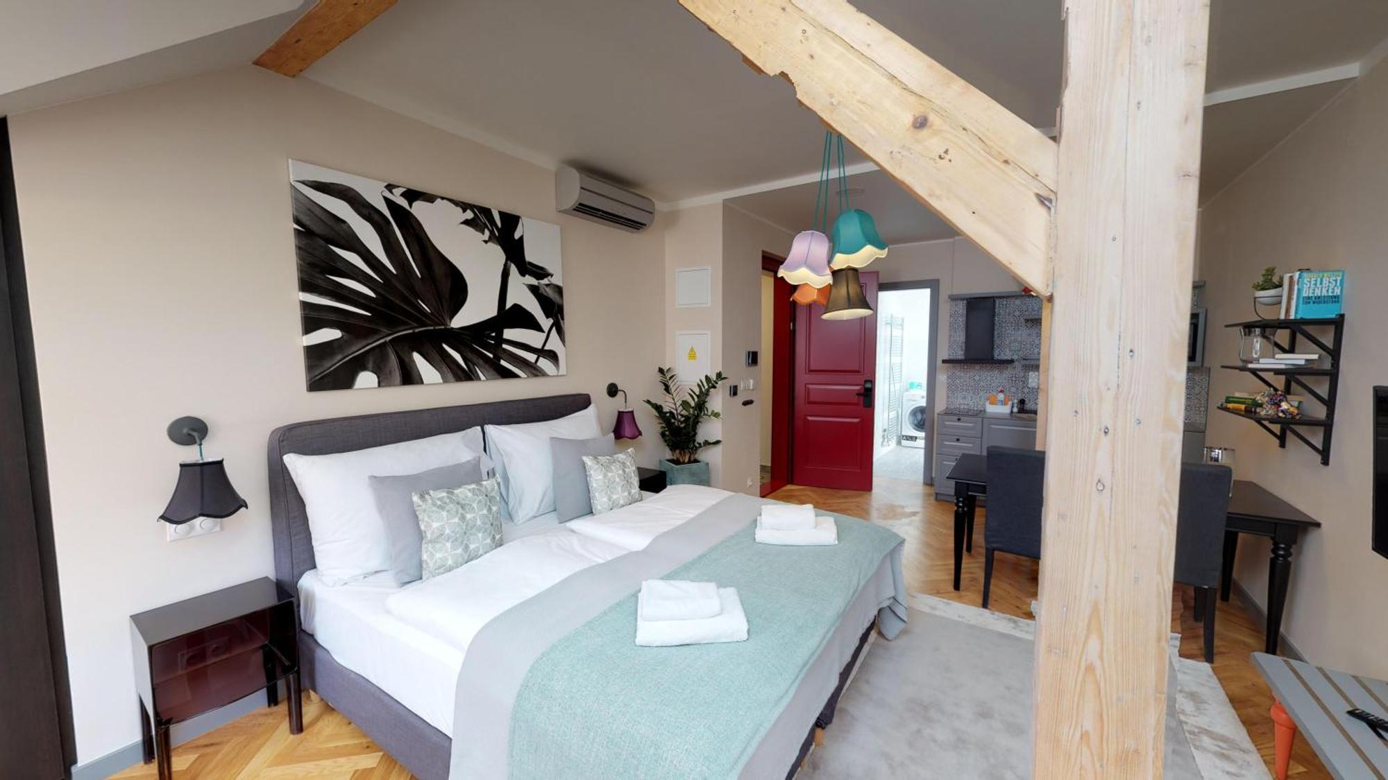 Garden Suites Residence By Tkc Prague Ngoại thất bức ảnh