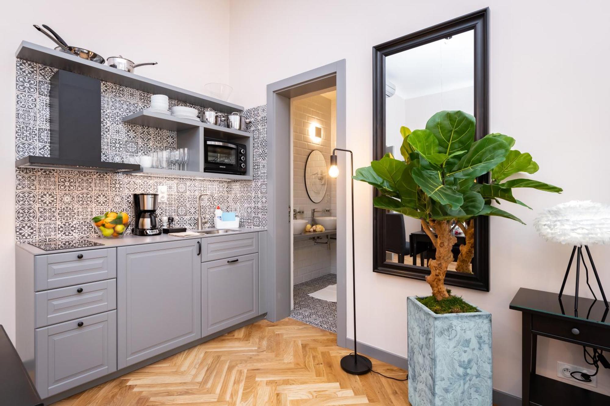 Garden Suites Residence By Tkc Prague Ngoại thất bức ảnh