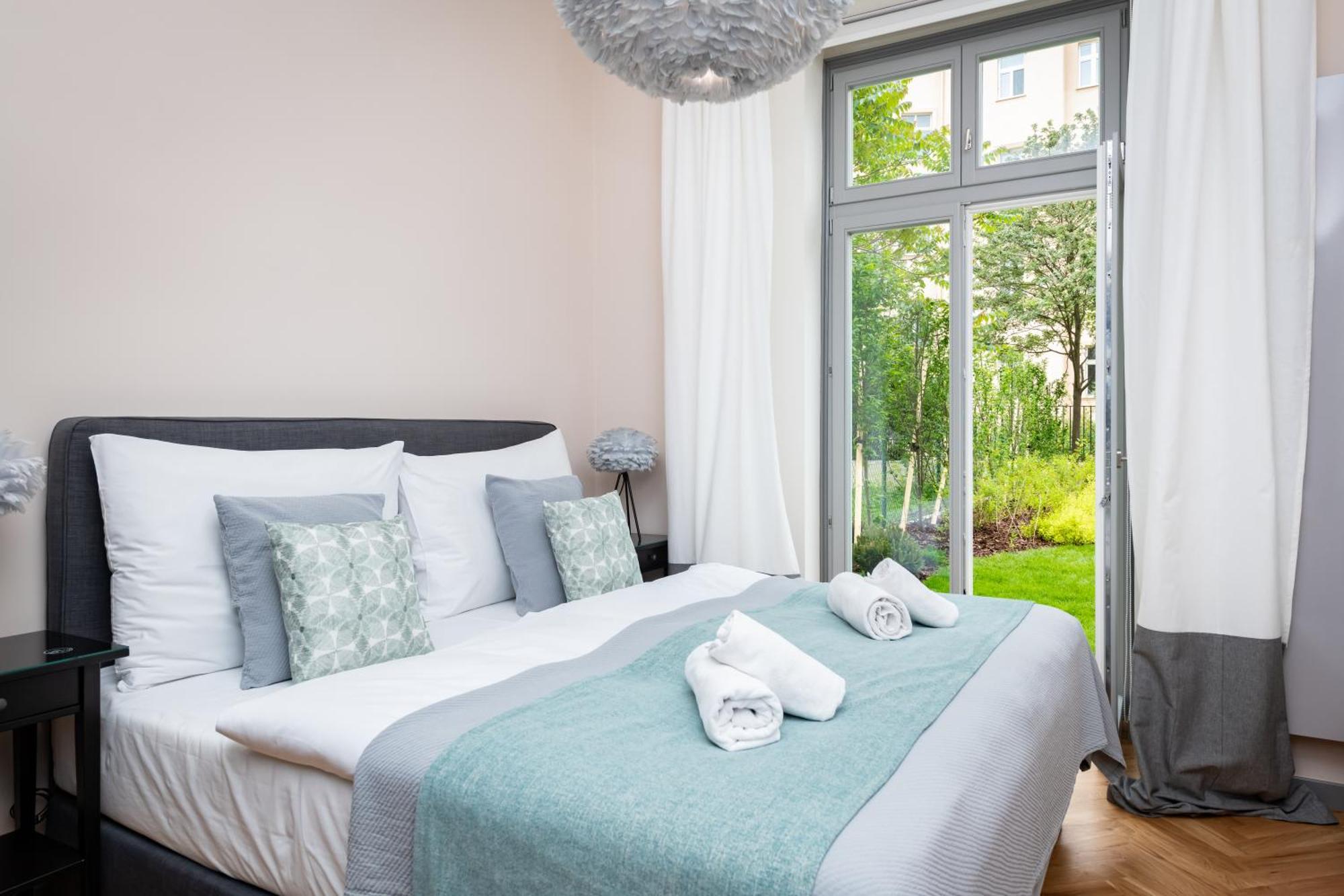 Garden Suites Residence By Tkc Prague Ngoại thất bức ảnh