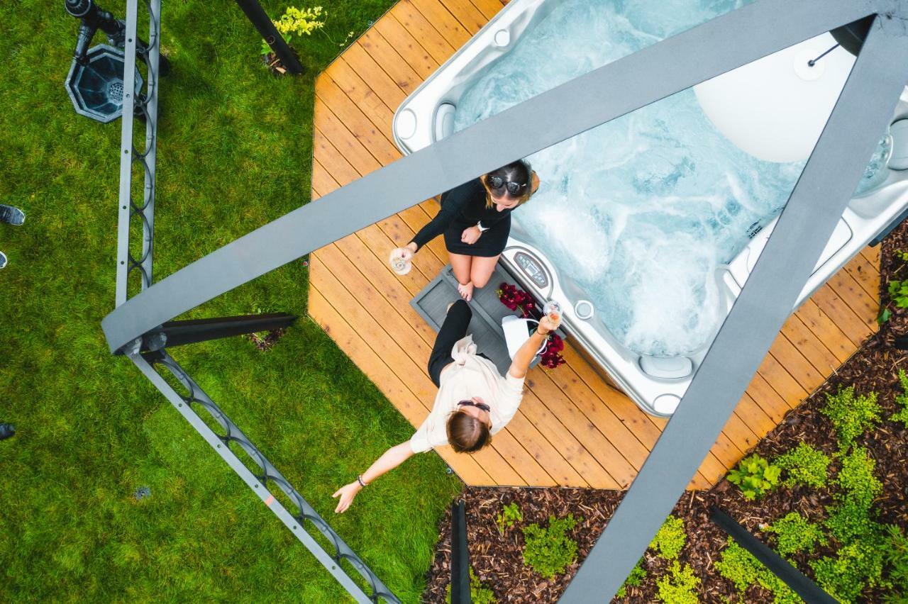 Garden Suites Residence By Tkc Prague Ngoại thất bức ảnh