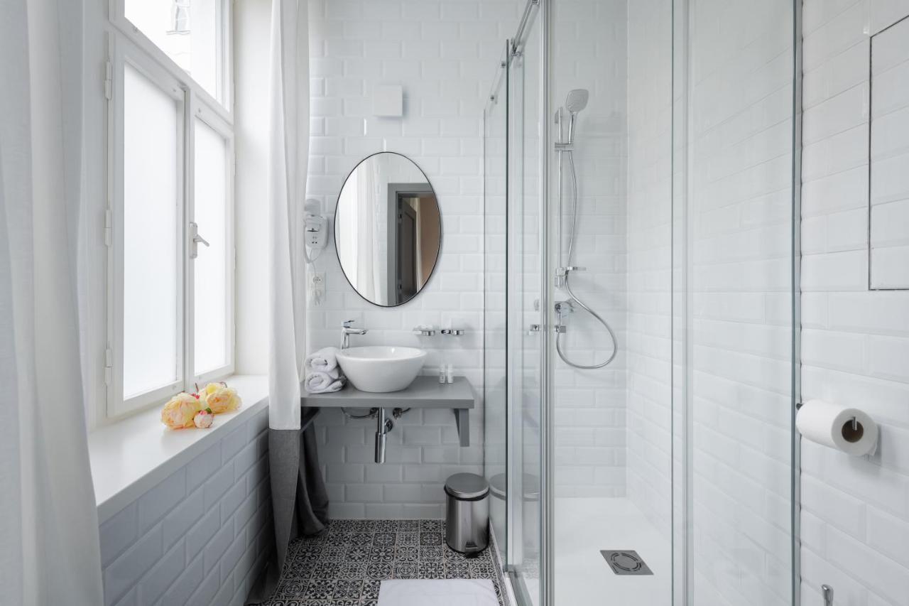 Garden Suites Residence By Tkc Prague Ngoại thất bức ảnh